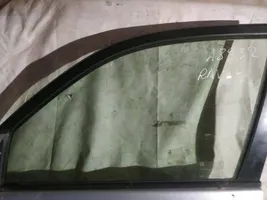 Toyota RAV 4 (XA20) Vitre de fenêtre porte avant (4 portes) 
