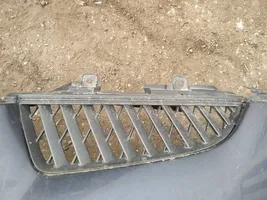 Mitsubishi Grandis Atrapa chłodnicy / Grill 