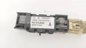 Nissan Primera Capteur de collision / impact de déploiement d'airbag 0285003019