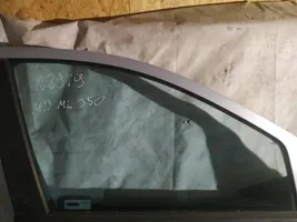Mercedes-Benz ML W164 Pagrindinis priekinių durų stiklas (keturdurio) 