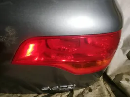 Audi Q7 4L Задний фонарь в крышке 