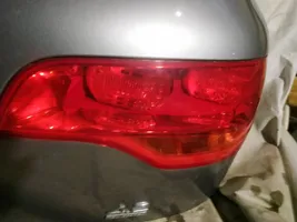 Audi Q7 4L Luci posteriori del portellone del bagagliaio 