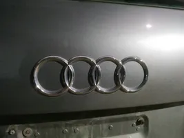 Audi Q7 4L Manufacturer badge logo/emblem 