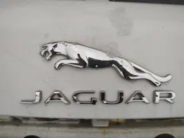 Jaguar XF Mostrina con logo/emblema della casa automobilistica 