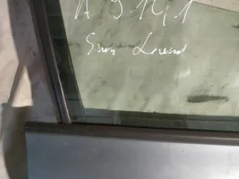 Seat Leon (1P) Verkleidung Türfenster Türscheibe vorne 