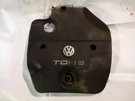 Volkswagen Golf IV Крышка двигателя (отделка) 038103925e