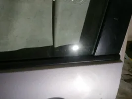Mazda 5 Listwa / Uszczelka szyby drzwi 
