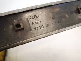 Audi A4 S4 B6 8E 8H Takaoven lista (muoto) 8e0867420