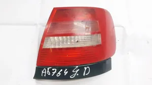 Audi A4 S4 B5 8D Lampa tylna 289902