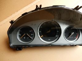 Mercedes-Benz C AMG W204 Tachimetro (quadro strumenti) A2045404948