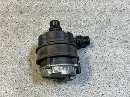 BMW X7 G07 Pompe de circulation d'eau 8642732