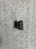 BMW 7 G11 G12 USB socket connector 8711938