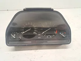 BMW 5 E34 Compteur de vitesse tableau de bord 9220300950