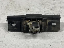 Volkswagen Jetta II Tailgate exterior lock 665827571E