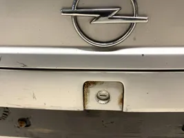 Opel Vectra B Takaluukun/tavaratilan kansi 