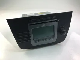 Seat Toledo III (5P) Panel / Radioodtwarzacz CD/DVD/GPS 5P1035186