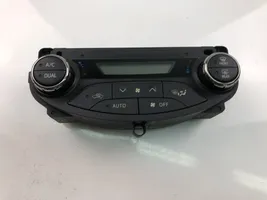 Toyota Yaris Przełącznik / Włącznik nawiewu dmuchawy 559000D360
