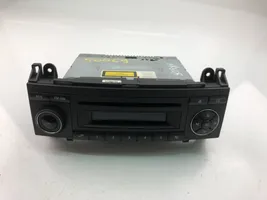 Mercedes-Benz B W245 Panel / Radioodtwarzacz CD/DVD/GPS A1698702389