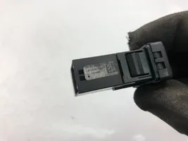 Toyota C-HR Connecteur/prise USB FC0600021