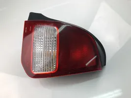 Mitsubishi Colt Lampy tylnej klapy bagażnika 