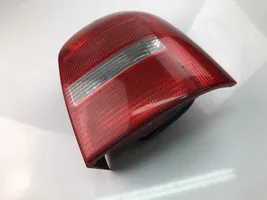 Audi A4 S4 B6 8E 8H Lampy tylnej klapy bagażnika 8D9945096C