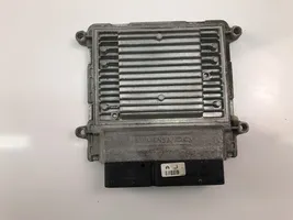 KIA Carens II Komputer / Sterownik ECU silnika 3911225050