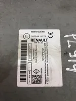 Renault Captur Panel / Radioodtwarzacz CD/DVD/GPS 281151536R