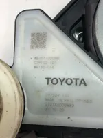 Toyota Corolla E210 E21 Priekšpusē loga pacēlāja motoriņš 8570102090