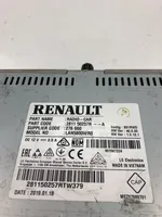 Renault Captur Panel / Radioodtwarzacz CD/DVD/GPS 281150257R