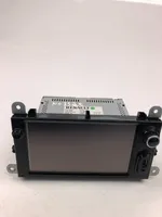 Renault Clio IV Radio/CD/DVD/GPS-pääyksikkö 281156831R