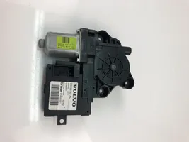 Volvo V50 Moteur de lève-vitre de porte avant 979039100