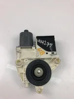 Renault Megane III Moteur de lève-vitre de porte avant 827306548R