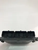 Dacia Duster Komputer / Sterownik ECU silnika 237106276R