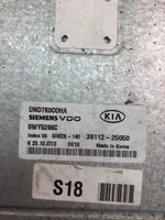 KIA Carens III Блок управления двигателем ECU 3911225050