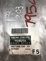 Toyota Corolla Verso E121 Komputer / Sterownik ECU silnika 896610F050
