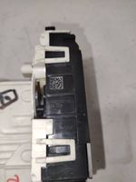 Mercedes-Benz E W212 Serrure de porte avant A0997200135