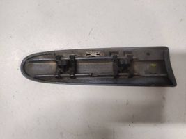 Mercedes-Benz E W211 Rivestimento parafango (modanatura) A2116902862