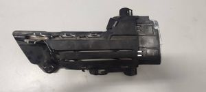 BMW X5 F15 Etupuskurin alempi jäähdytinsäleikkö 51117307993