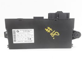 BMW 3 E90 E91 Komputer / Sterownik ECU i komplet kluczy DDE8510221