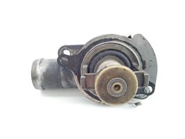 Volkswagen Transporter - Caravelle T5 Boîtier de thermostat / thermostat 070121114