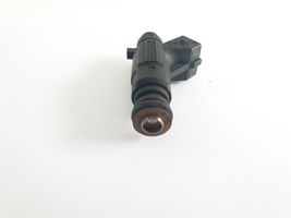 Volkswagen Touareg I Fuel injector 077133551M