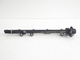 Mercedes-Benz C W203 Kraftstoffverteiler Einspritzleiste Verteilerrohr A6110700095