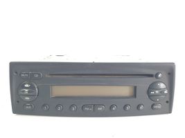 Iveco Daily 35.8 - 9 Panel / Radioodtwarzacz CD/DVD/GPS 7607005081