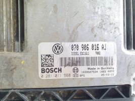 Volkswagen Transporter - Caravelle T5 Calculateur moteur ECU 070906016AJ