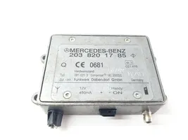 Mercedes-Benz C W203 Amplificateur d'antenne 2038201785
