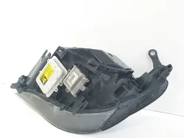 BMW 5 E60 E61 Lampa przednia 7177734