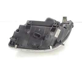 Mercedes-Benz Vito Viano W639 Lampa przednia 24670400