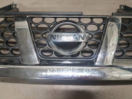 Nissan Navara D22 Grotelės viršutinės 62310