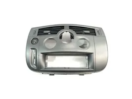 Renault Scenic II -  Grand scenic II Grille d'aération centrale A8200140713