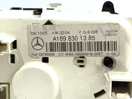 Mercedes-Benz A W169 Panel klimatyzacji A1698301385